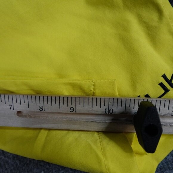 Huk Shorts 32 Yellow Pockets 10" in Performance Board Drawstring Kryptec - Picture 4 of 14